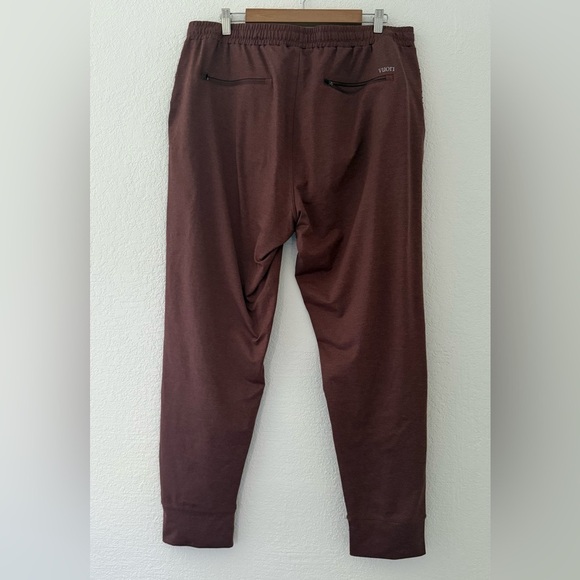 Vuori Sunday Performance Jogger Pants Mens XXL Oxblood Maroon Tapered - Picture 9 of 11